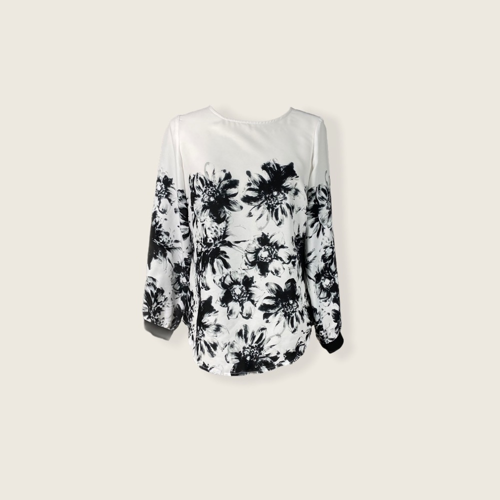 3/$30 🥰 Cleo Petites Tie Dye Floral Lantern Blouse B&W XS